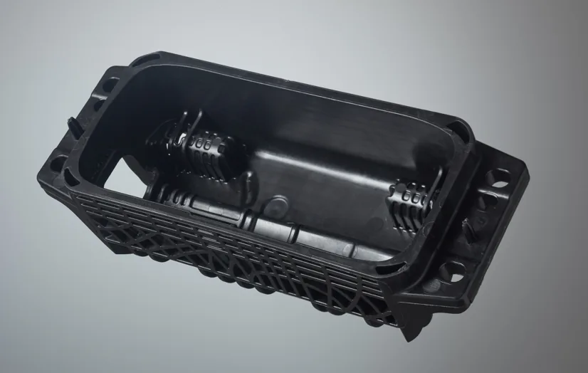 Prototyp eines Airbag-Gehäuses aus PP LGF30