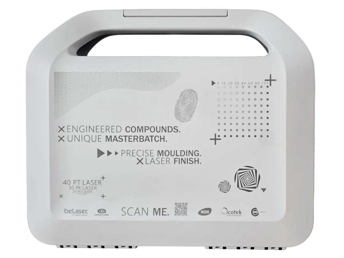 Lasermarkierter Deckel des WERO Smart Case mit Claims, Musterfeldern, QR-Code und Partnerlogos